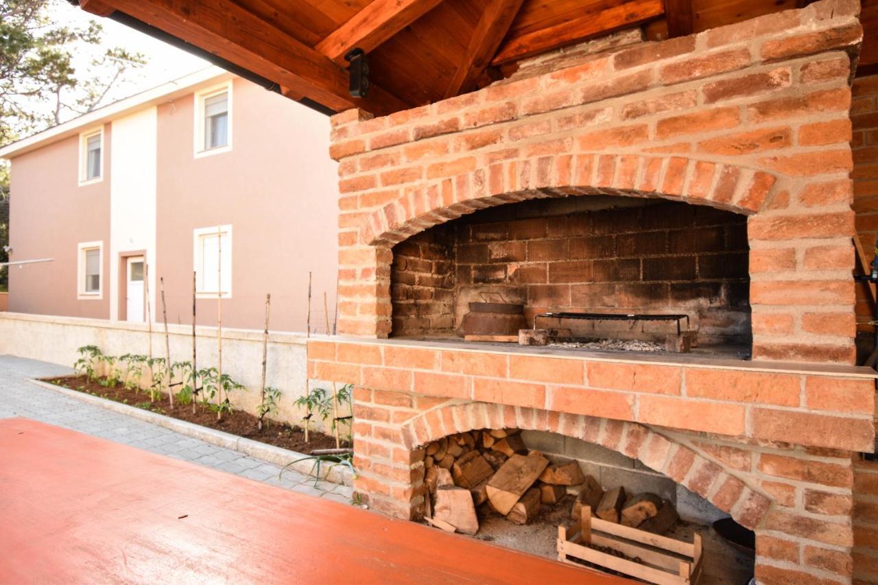 Apartmani Lukic Vir Eksteriør bilde